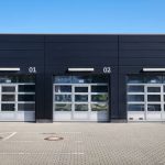 Warum Garagentore ein wichtiger Faktor fuer Haussicherheit sind