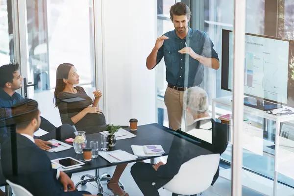 Improve Shipping Efficiency with These 6 Practical Business Tips