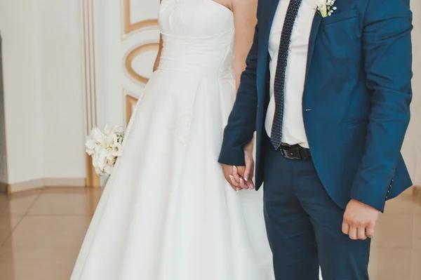 Create Seamless Wedding Moments with Professional DJ Service