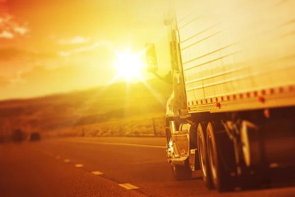 Choosing the Right Trucking Company Near Me for Reliable Transportation